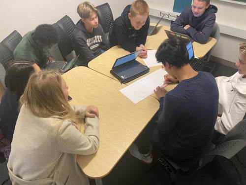 Ingeniørgruppa designer alteret.